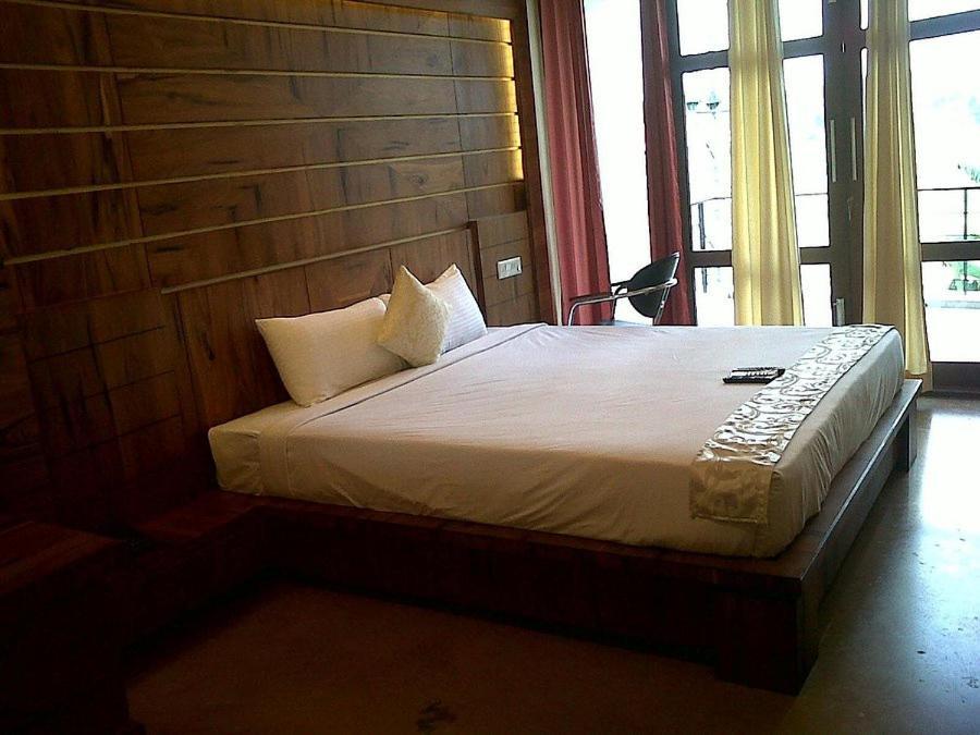 Mak Hotel Бенґалуру Екстер'єр фото